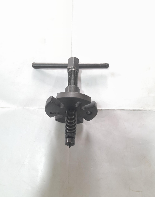 VIRATTOOLS Bullet RoyalEnfield Clutch Centre, Multi Purpose, 4 Wheel Steering Remove Puller Lever Tool(10 cm)