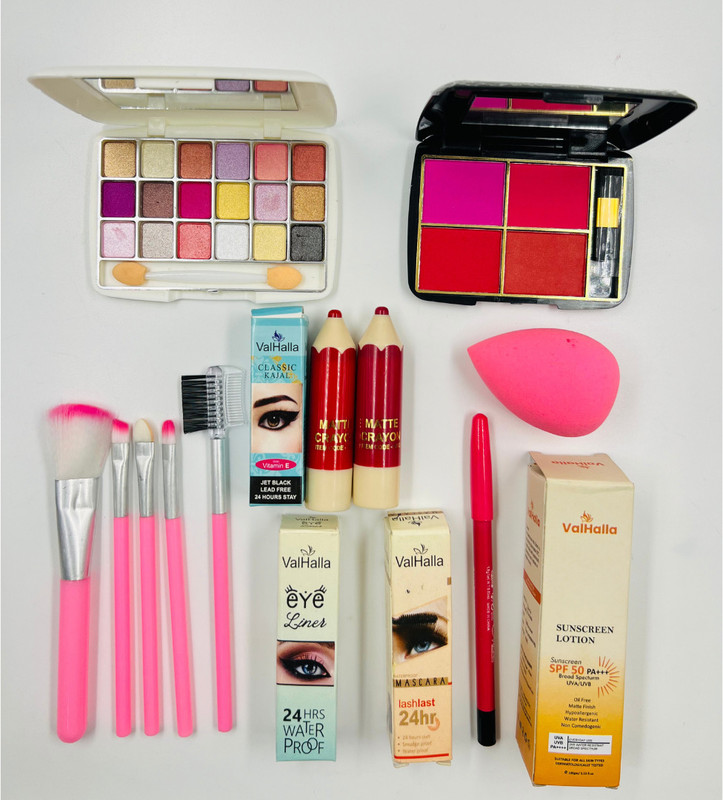 Valhalla A unique makeup combo(Pack of 15)