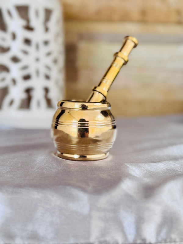 Nayi Naveli Premium Brass and Pestle Kutni Brass Masher(Pack of 1)