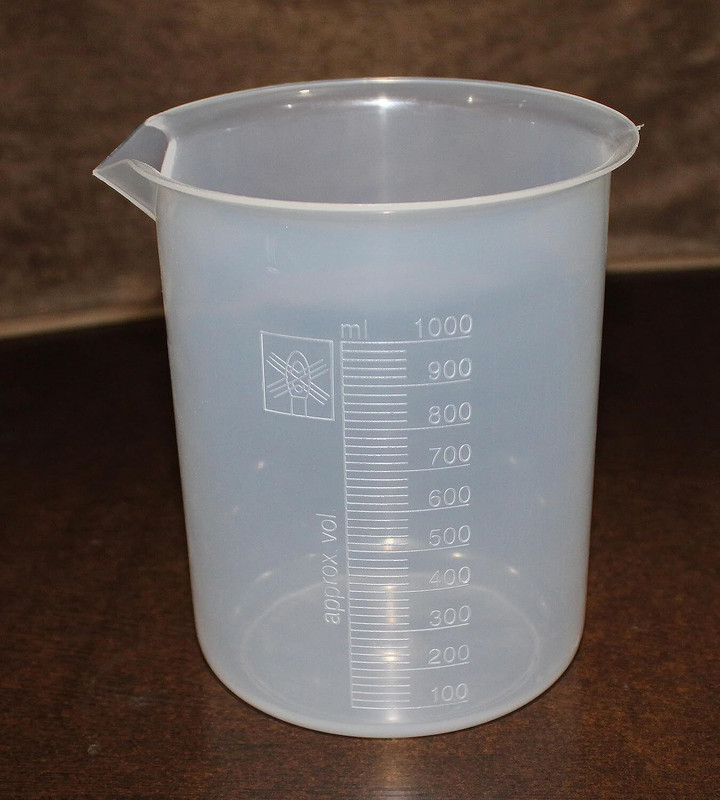 Greyart Measuring Plastic Beaker for Lab Projects Laboratory Use Kitchen Use Measuring Cup(1000 ml)