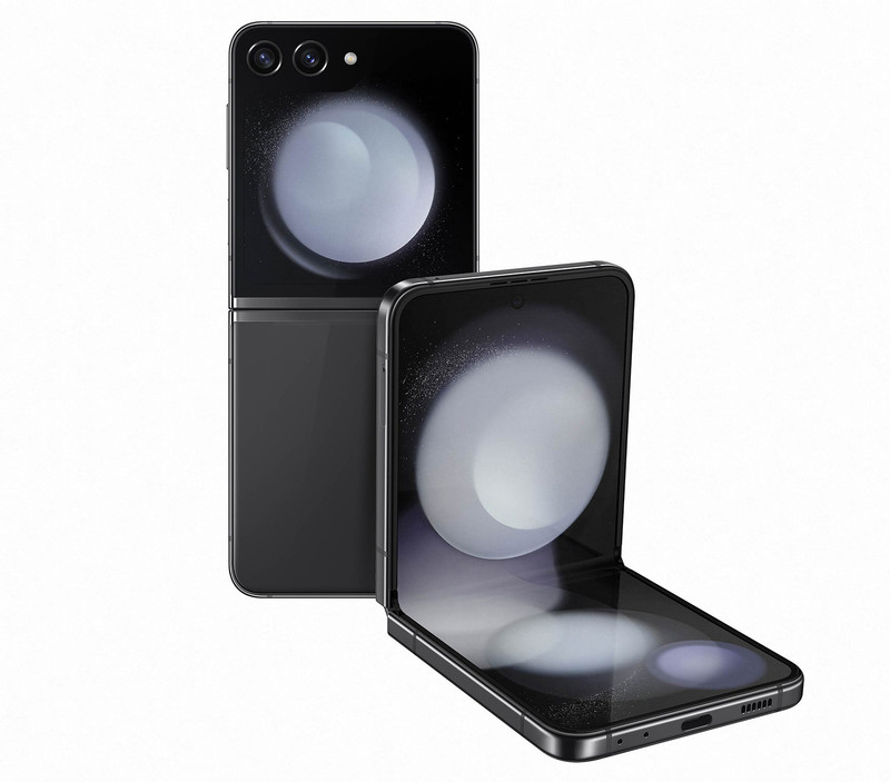 SAMSUNG Galaxy Z Flip5 (Graphite, 256 GB)(8 GB RAM)