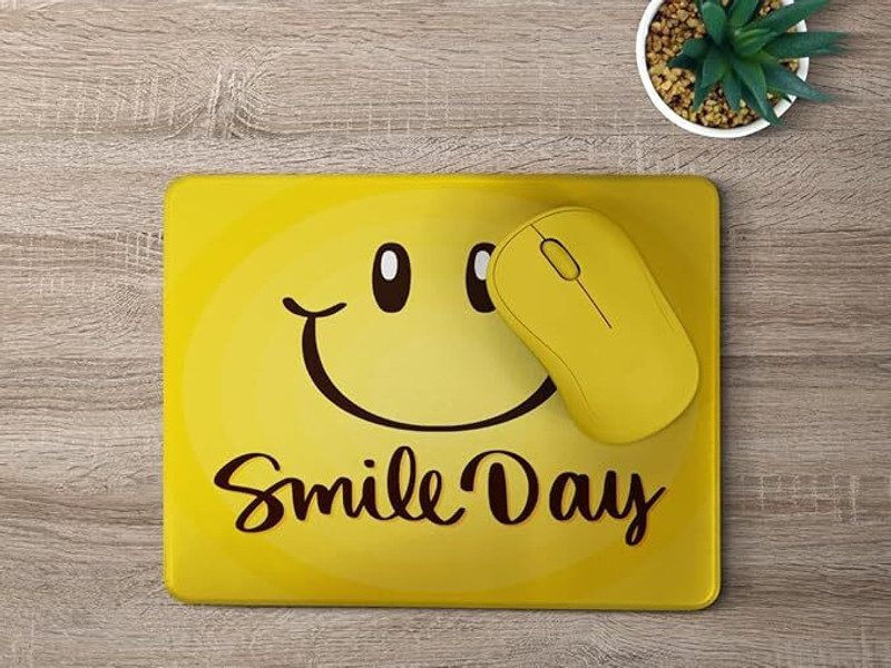 SMULY Big Gaming Mouse Pad, Extended Nonslip Table Mat For Laptop & PC Non Slip Base Mousepad(Multicolor)