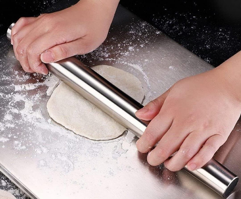 aapliances Stainless Steel Rolling Pin Chapati Belan Best Kitchen Accessories Roti Roller Rolling Pin(Silver, Pack of 1)