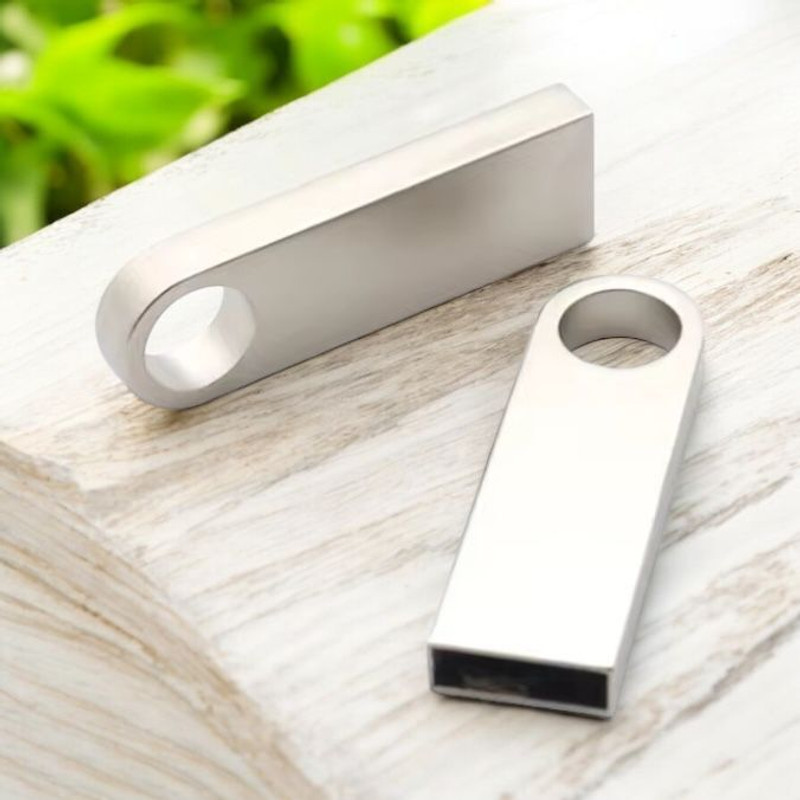 PNY Elite X Premium USB 32 GB Pen Drive Compatible with Laptop, Desktop Computer, Audio Player USB 3.2 Metal Case(Silver)