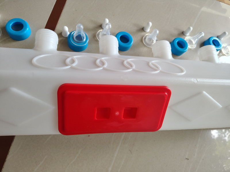 Bethlehem Piglet Milk Feeder Pig Feeding Machine for piglet goat 7 Silicone Nipples 8L Polypropylene Pet Bowl & Bottle(8 L White)