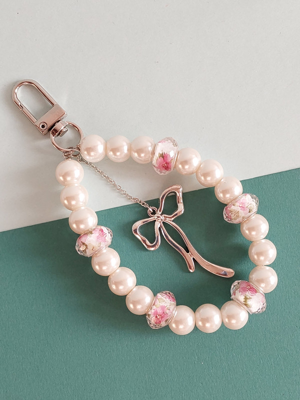 JMS HUB Silver Bow Pearl Phone/Bag Charms Pearl Wristlet Seen on Emily in Paris Netflix Phone Charm(Silver)
