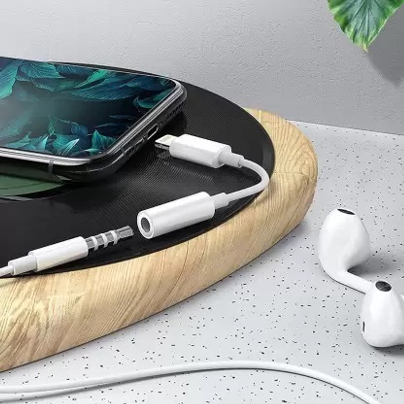 stylie modern Alternatives White Headphone Jack Adapter Connector Music Control Phone Converter(Yes)