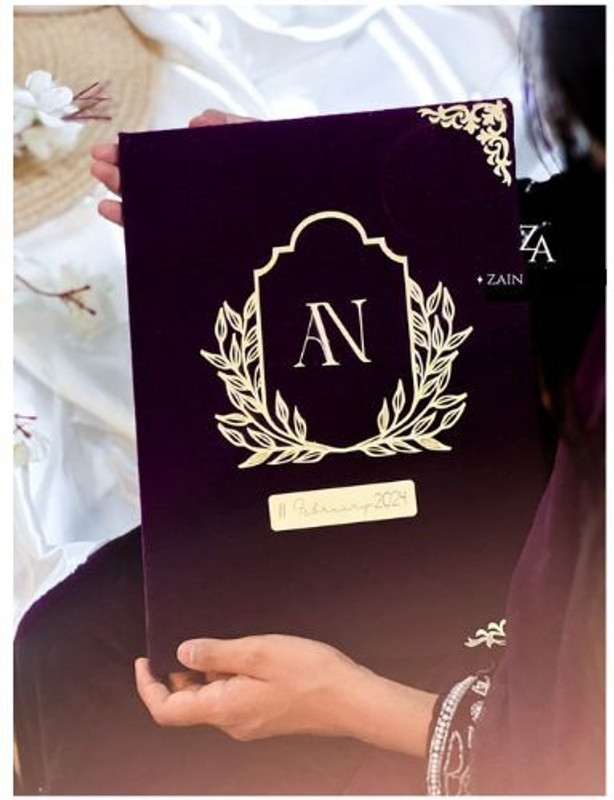 Qubool hai NIKHA.BLACK.M1 12 inch 10(1 GB, Black)