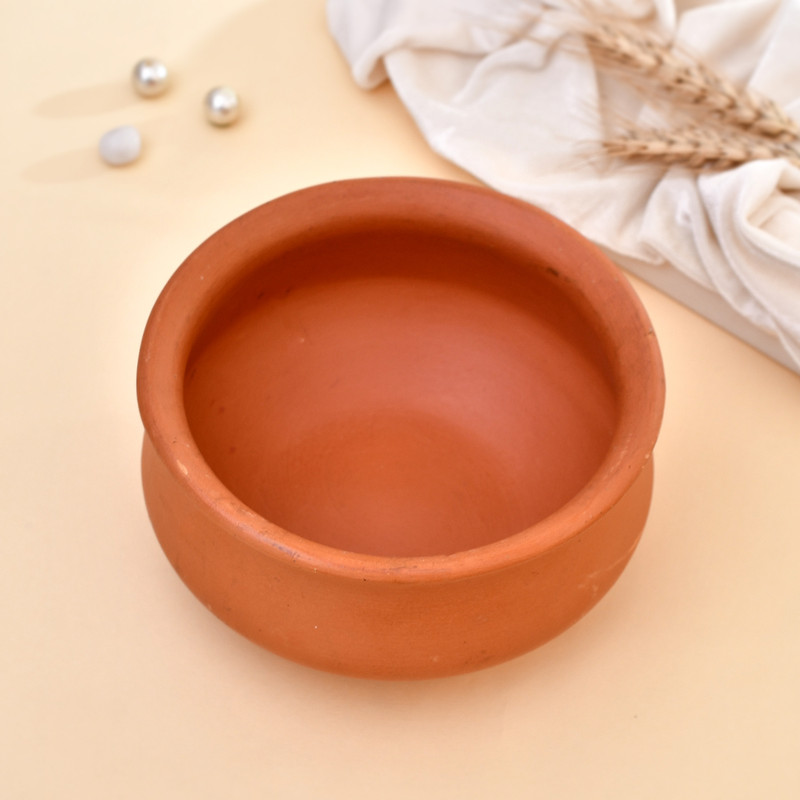 Onlinch Organic Clay Dahi Handi | Clay Handi | MItti Handi | Curd Pot Medium Size Handi 0.5 L with Lid(Earthenware)