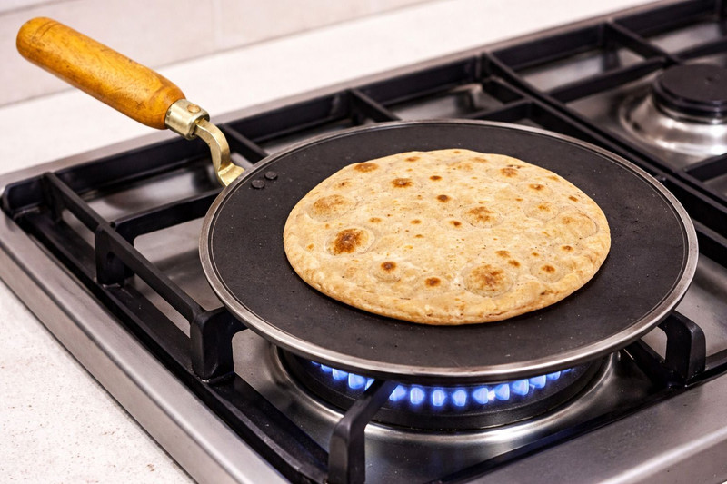 Madhvyaa Heavy Iron Chapati Tawa | Roti & Paratha Tawa for Gas Tawa 24 cm diameter(Iron)
