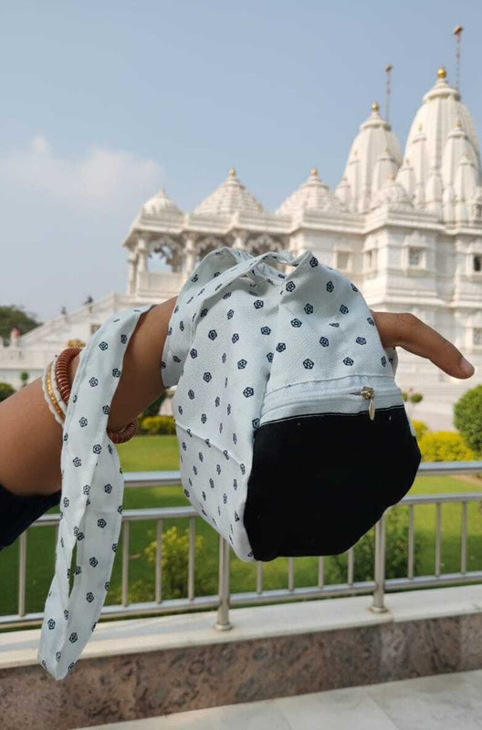 Peaceful Mantras White_Black_ChapaBead Bag For Chanting-Gomukhi Japa Mala Bag Potli