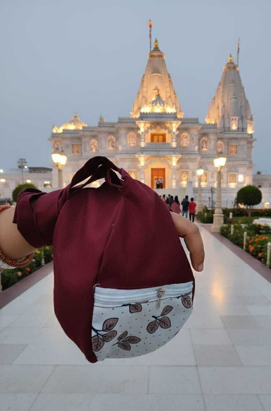 Peaceful Mantras White_Black_ChapaBead Bag For Chanting-Gomukhi Japa Mala Bag Potli
