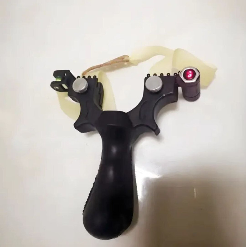 TVILLA best target shooter Slingshots(Multicolor)