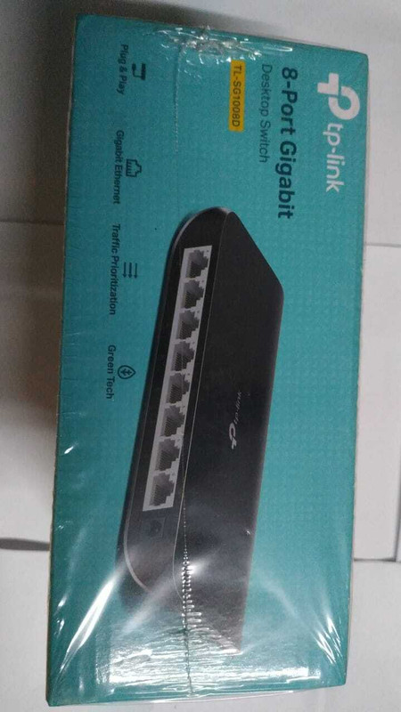 T P LINK TP-LINK TL-SG1008D 8 PORT SWITCH 12 Watts Computer PSU with 8 SATA Cables(BALCK)