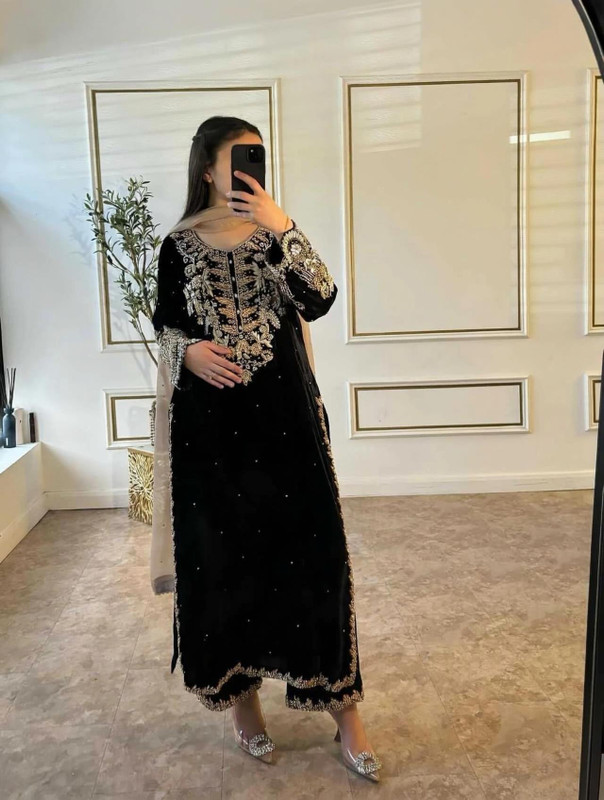 PILUDI HOUSE Embroidered Kurta, Palazzo & Dupatta Set