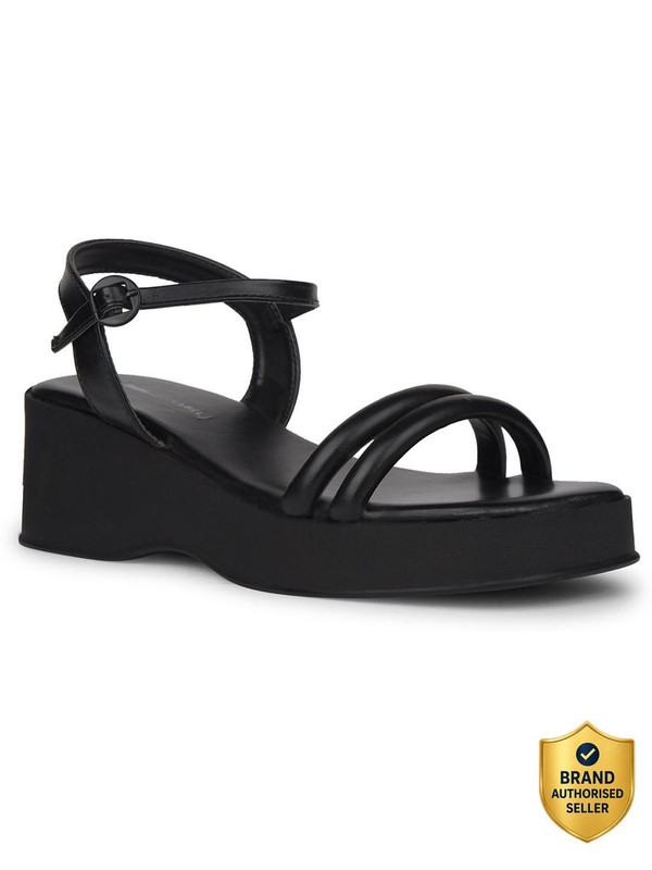 Bata Women Wedges(Black , 6)