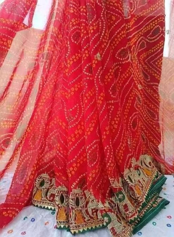 VedikaaFashion Printed Bandhani Georgette Saree(Red)