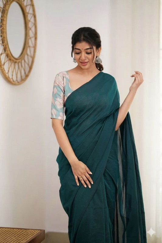 SRINJAN FASHION Solid/Plain Daily Wear Handloom Khadi Saree(Dark Green)