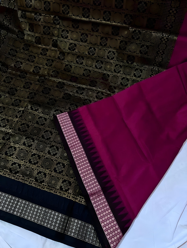 Sijileen Temple Border, Solid/Plain Sambalpuri Silk Blend Saree(Pink)
