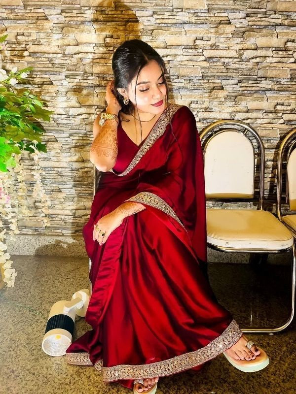 Sonika Fashions Solid/Plain Bollywood Art Silk Saree(Maroon)