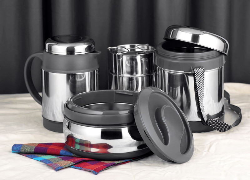 Chakmak CHAKMAK ISOLERA TREAT GIFT SET-CASSEROLE 1.5L, KETTLE 0.6L &TIFFIN 3 CONT. 1.05L Gravy Bucket Serving Set(Pack of 3)