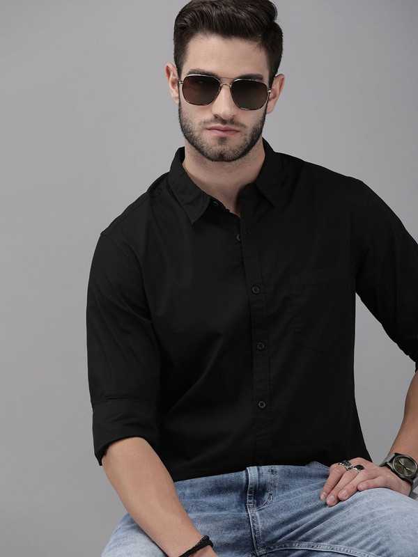 Roadster Men Solid Casual Black Shirt