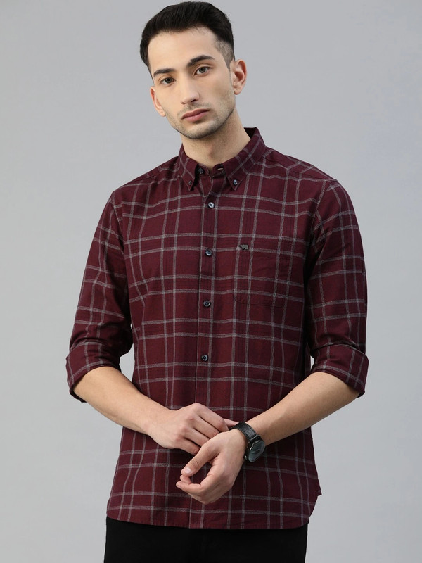 THE BEAR HOUSE Men Checkered Casual Maroon Shirt