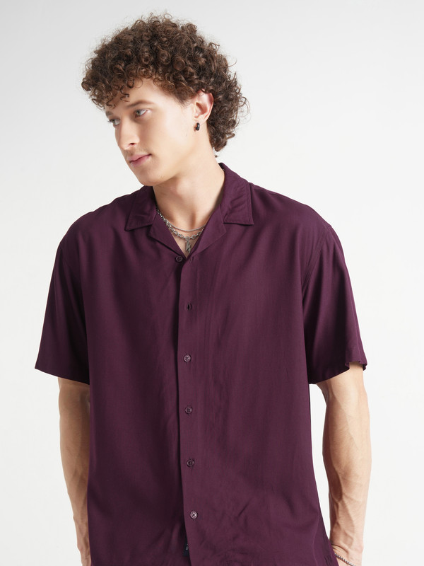 HIGHLANDER Men Solid Casual Purple Shirt
