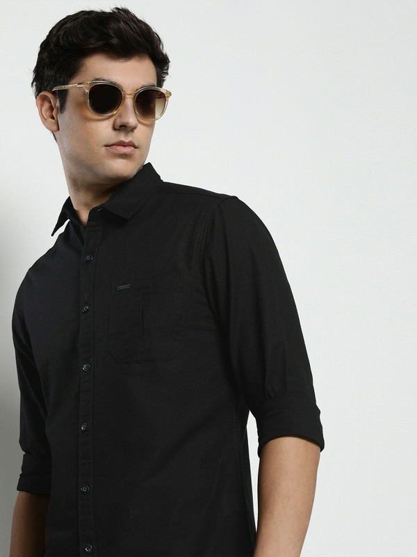 The Indian Garage Co. Men Solid Casual Black Shirt