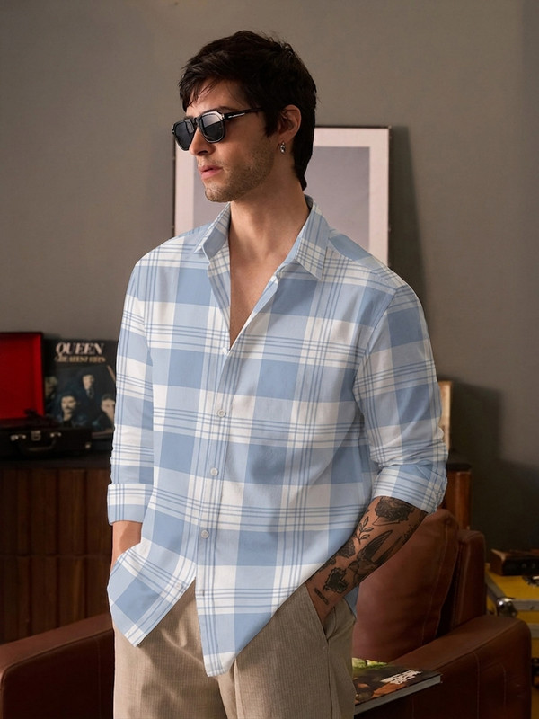 SHIRTZONE Men Checkered Casual Light Blue Shirt