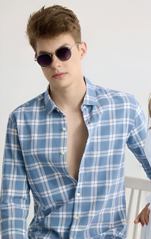 RODEIZ Men Striped Casual Blue Shirt