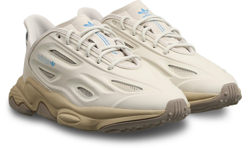 ADIDAS ORIGINALS OZWEEGO CELOX Sneakers For Men(Silver)
