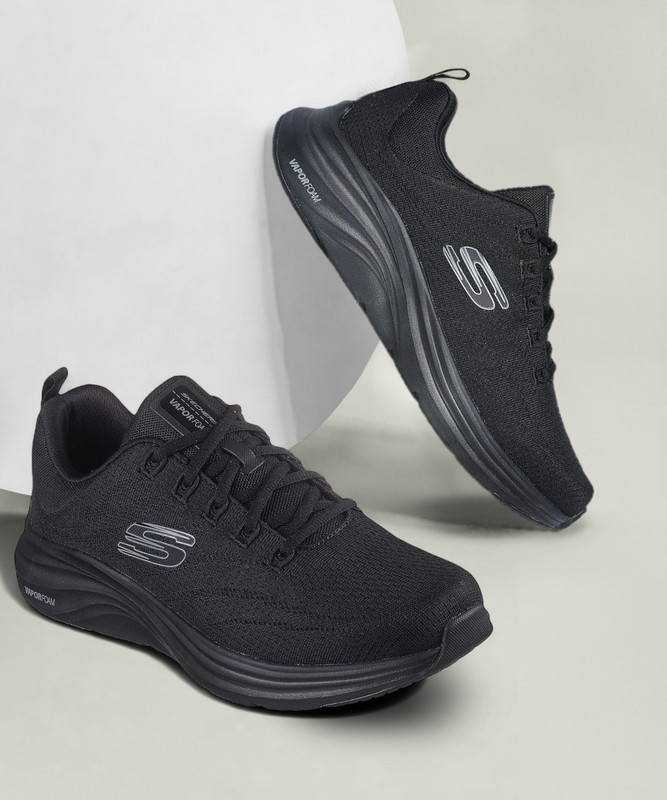 Skechers VAPOR FOAM - VARIEN Sneakers For Men(Black , 7)