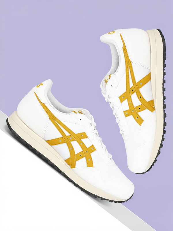 Asics TIGER RUNNER II Sneakers For Men(White , 9)
