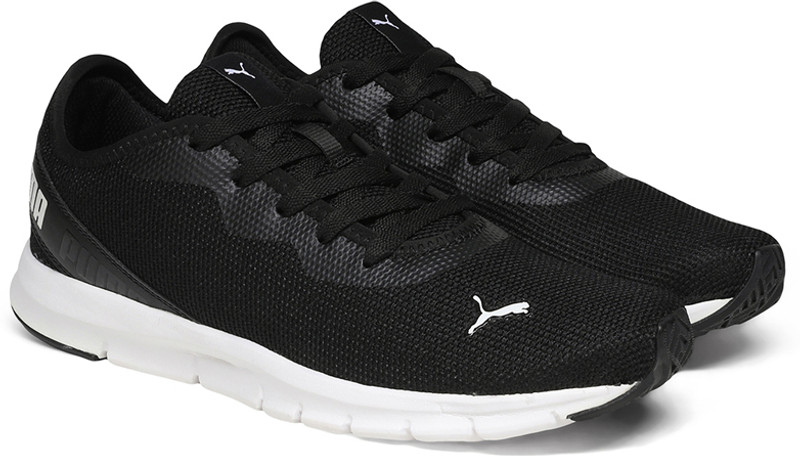 PUMA Hustle V2 Sneakers For Men(Black , 10)