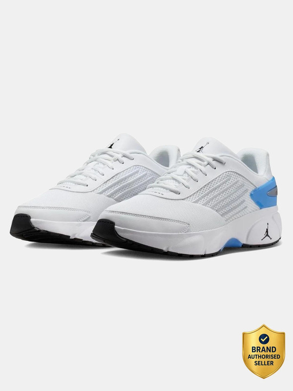 NIKE JORDAN TRUNNER FLOW Sneakers For Men(White , 11)