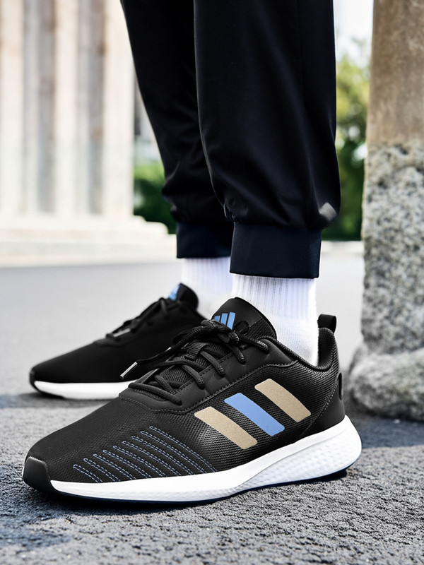 ADIDAS Fuseo M Running Shoes For Men(Black , 10)