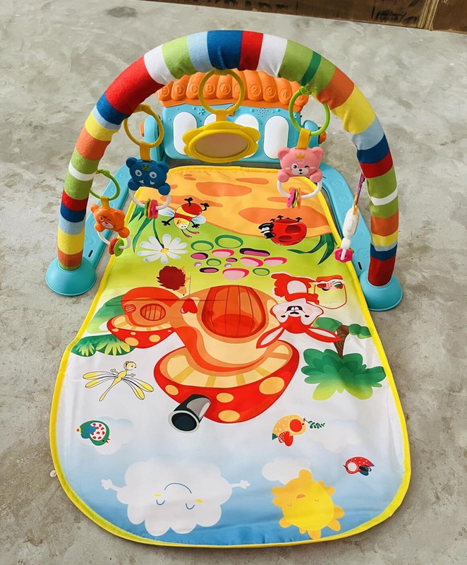 Nafhotoz Infant-Friendly Music Mat with Rattles, Hanging Rings, and Piano(Multicolor)