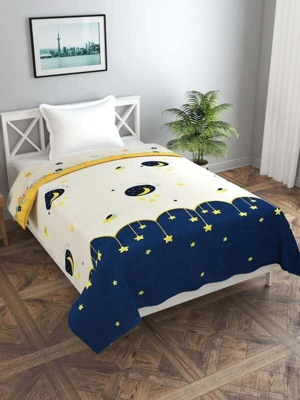 BLENZZA DECO Printed Single Comforter for  AC Room(Microfiber, Blue Moon Star)