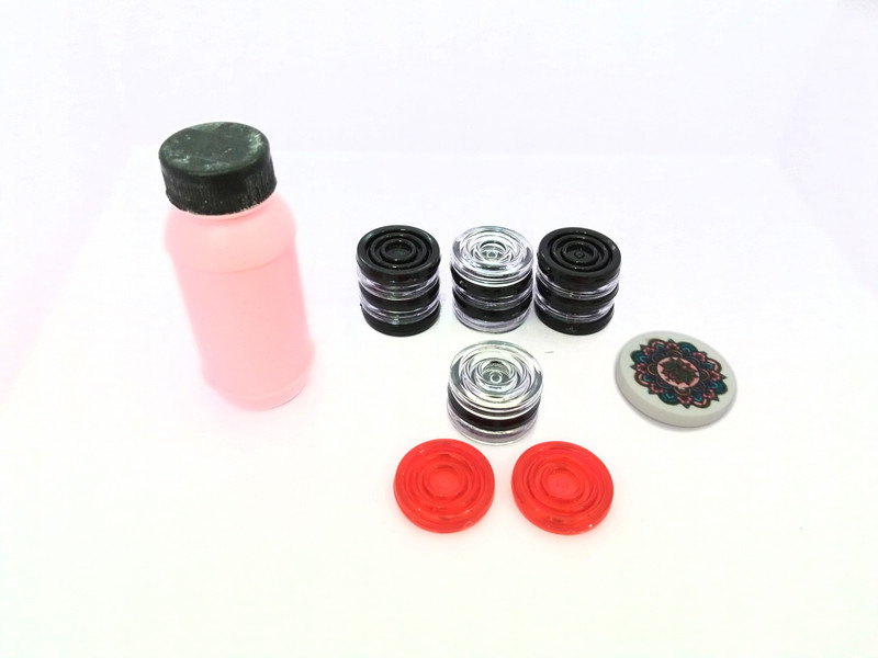 SUSON 5MM Crystal Clear Transparent Carrom Board Coins with 1- Stricker and 1 Powder Carrom Pawns(Pack of 20)