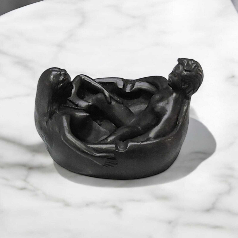 SMVDT Black Polyresin Ashtray(Pack of 1)