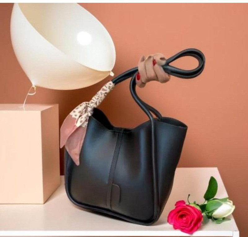 Heavens Hike White Shoulder Bag RIbbon Contrast