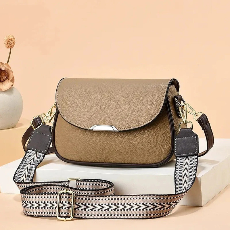 TrendStore Black Sling Bag Women's stylish All-Match Small Square Sling Bag