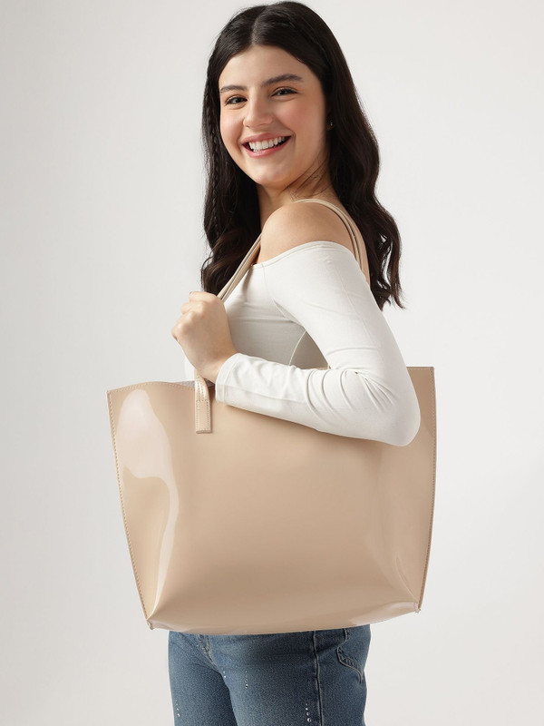 Fastrack White Tote Patent Finish