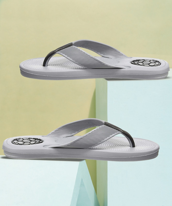 FLITE Men Slippers(Grey , 9)