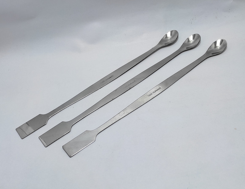 moolenterprises laboratory spatula-30 CM 11.7 inch long Lifting Spatula(Pack of 1)