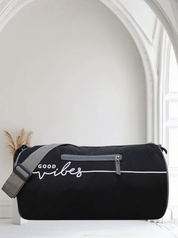 EMMCRAZ BEST IN CLASS BASIC Elegant DUFFLE SPORTS AND GYM Waterproof Bag Gym Bags(Kit Bag)