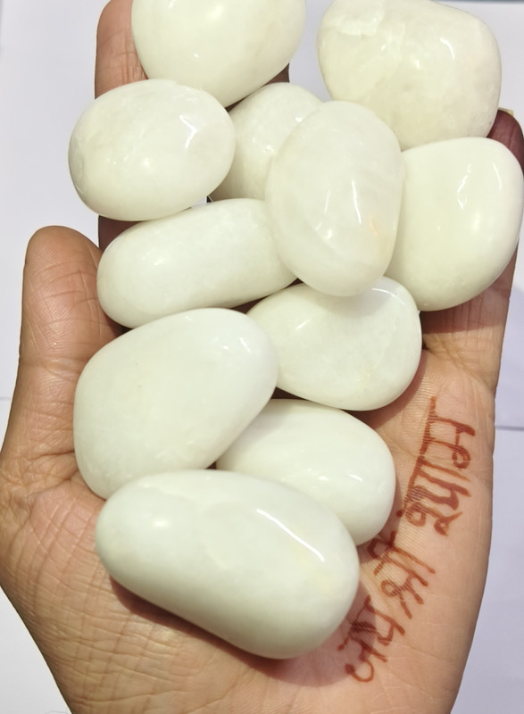 SKHOUSE PWPS-01 Regular Asymmetrical Crystal Pebbles(White 2 kg)