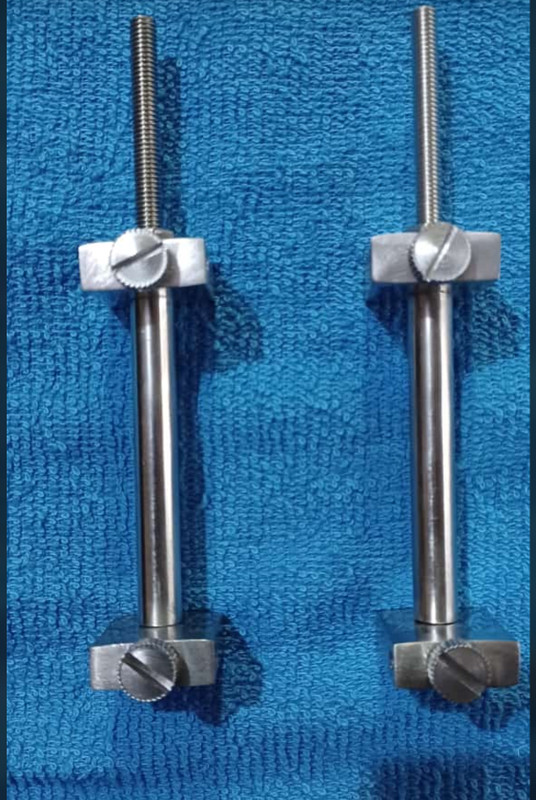 OI MEDICARE Orthopaedics charly comparison clamp Surgical Plier(Stainless Steel)