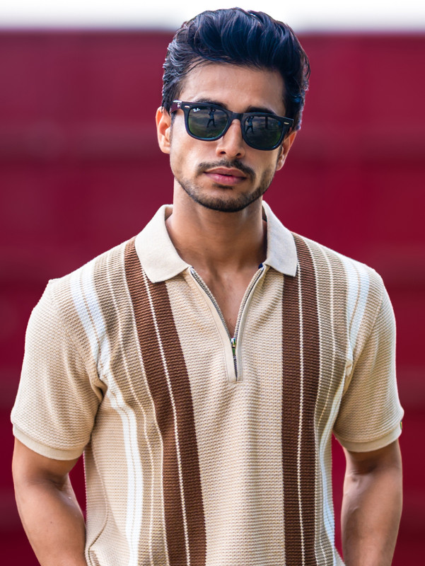 MANIAC Striped Men Zip Neck Beige T-Shirt